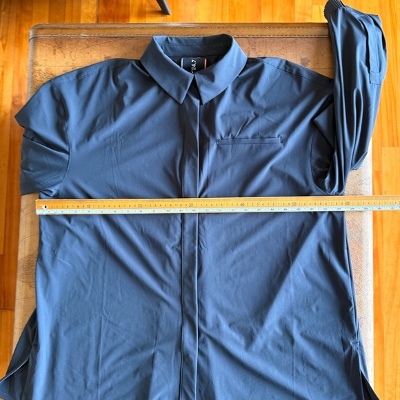 Nike 24.7 PerfectStretch Black Shirt for Women - Picture 9 of 13